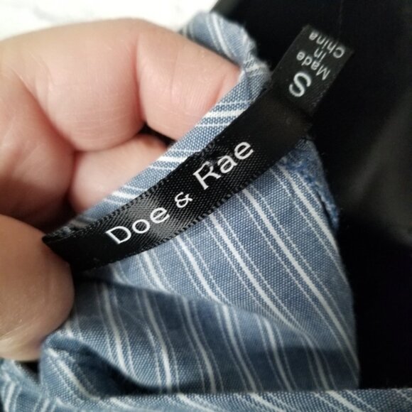 Doe  Rae flutter cap sleeve frayed edge top - Picture 3 of 9